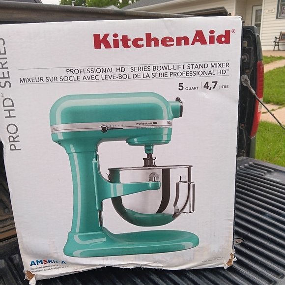 Kitchen Aid mixer - Picture 2 of 2